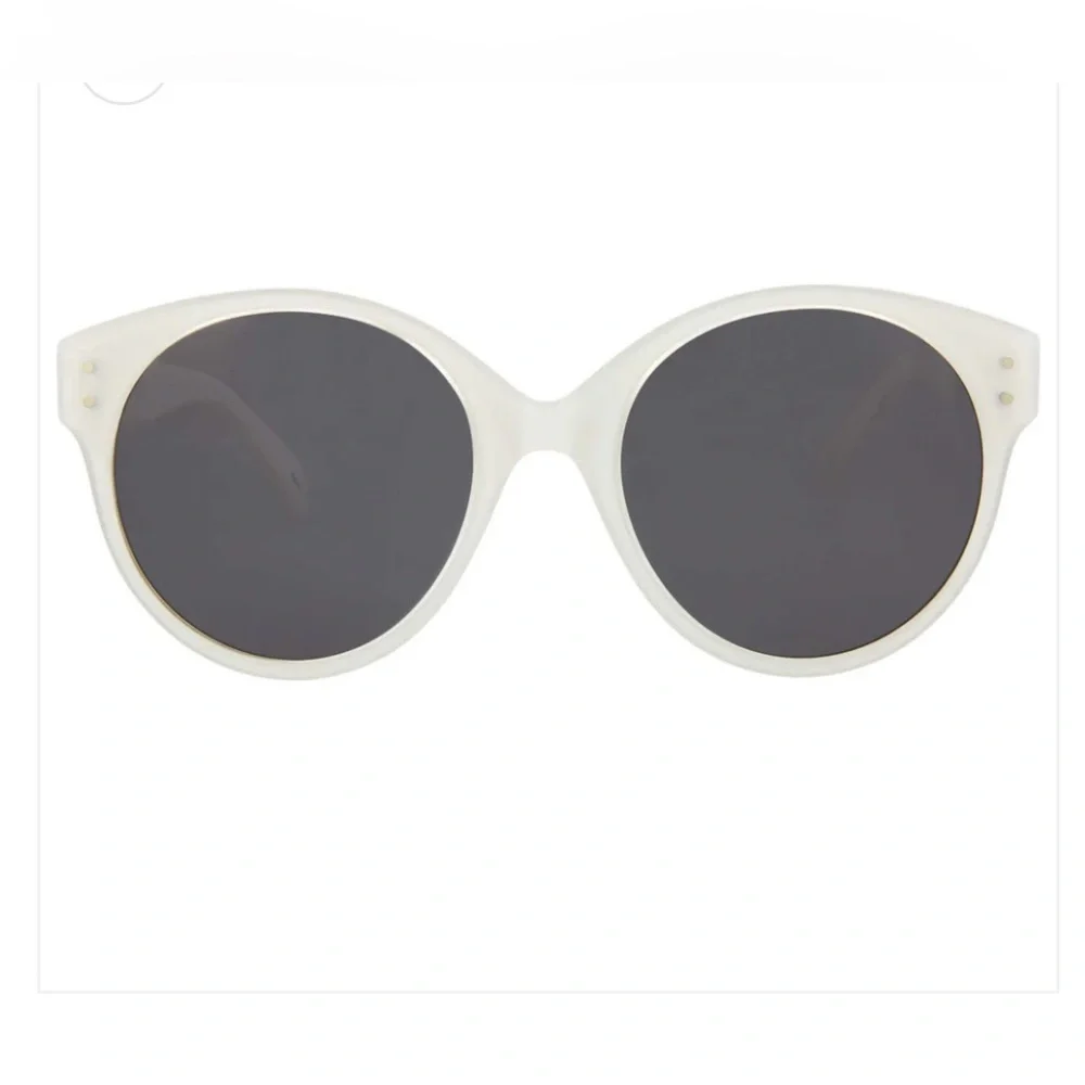 ALAIA
Novelty Women's White Sunglasses - Picture 2 of 8